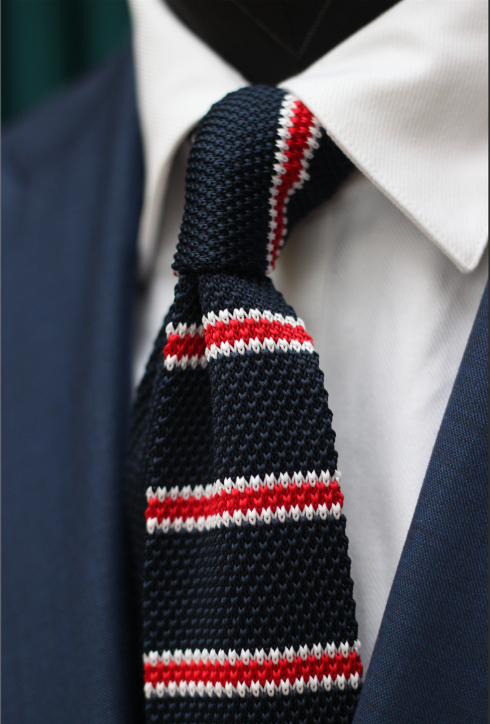 The Role of Patterns and Colors in Personal Branding